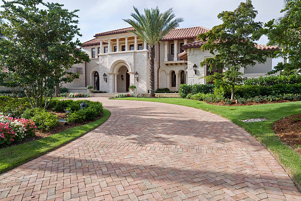 Best Local Driveway Pavers  in Pomona, NY